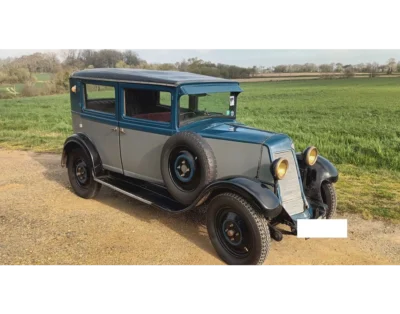 Renault monasix de collection année 1930 Trélévern 22660